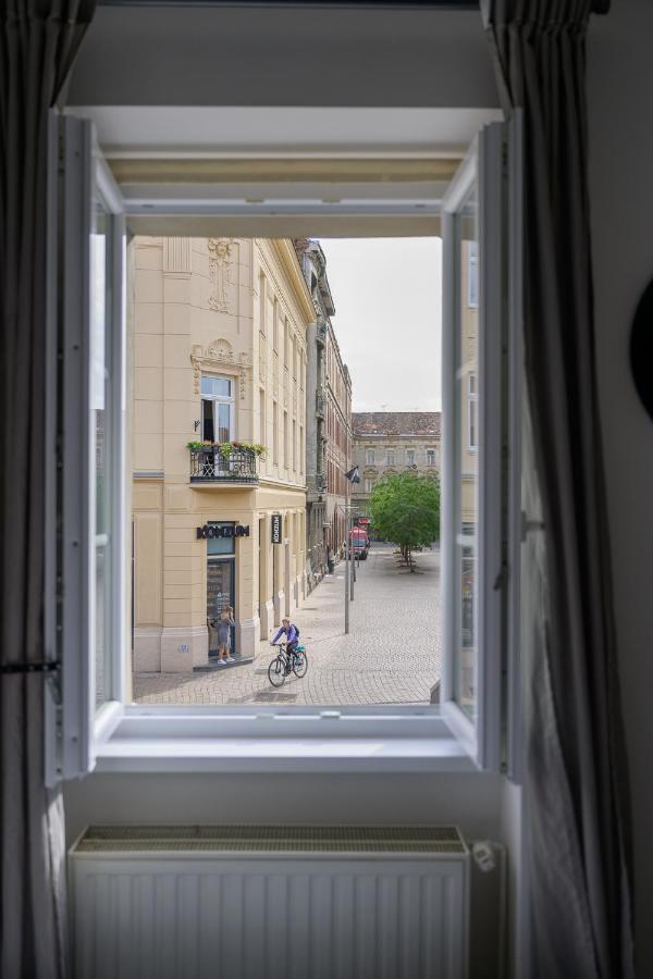 Apartma Euro Square *