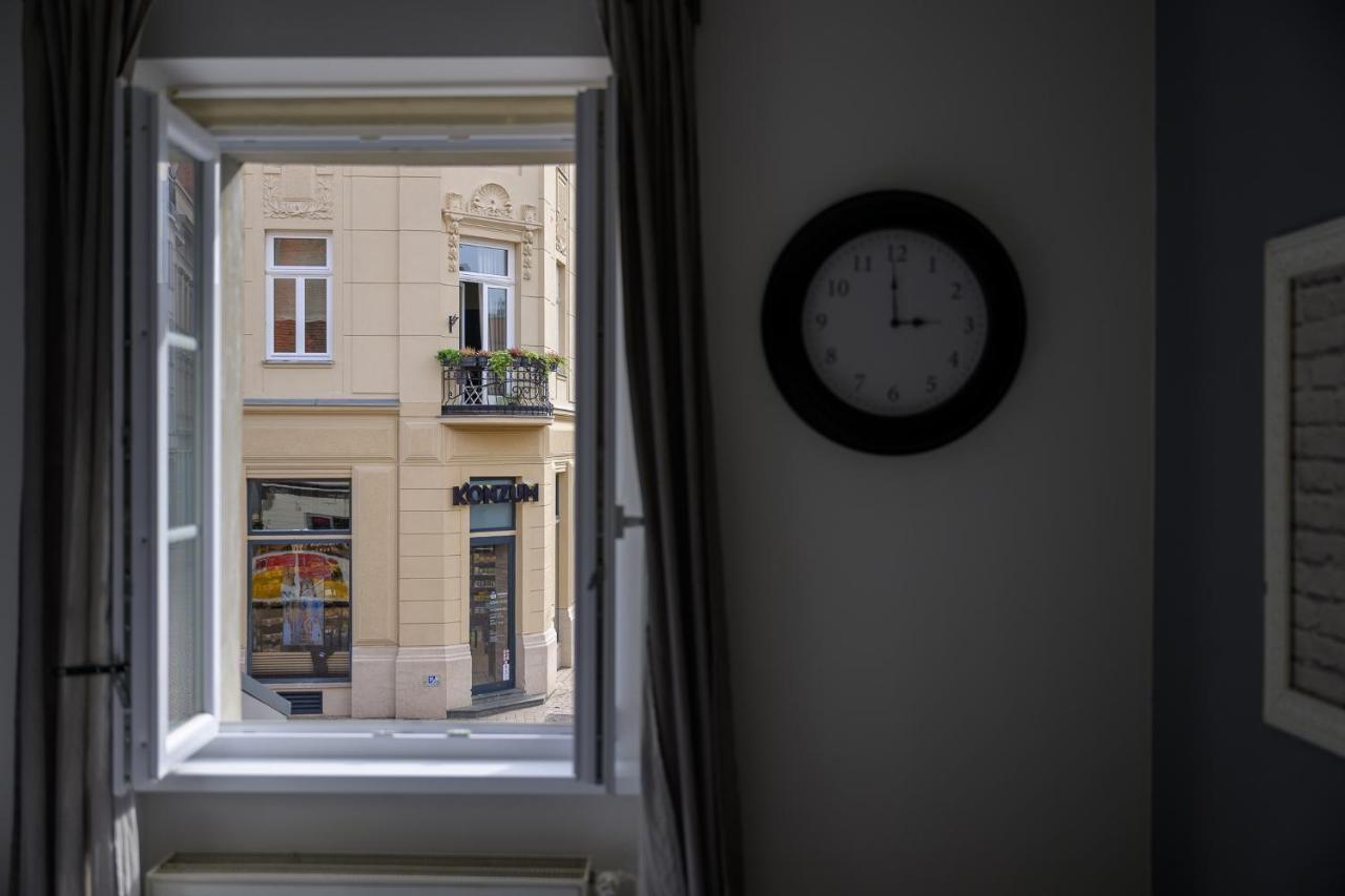 Euro Square Apartma